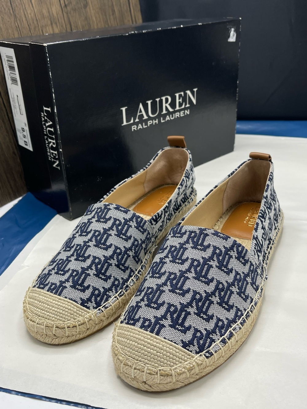 Lauren Ralph Lauren Cameryn II Monogram Jacquard Espadrille Size 9.5B Navy/Tan